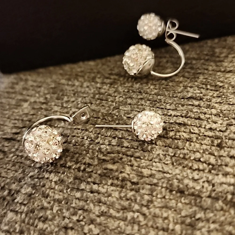 Bling curve earrings! New! - Picture 4 of 4